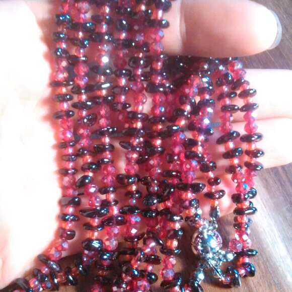 Indian Garnet and Seed Bead Triple Strand Magnetic Clasp Necklace - Picture 6 of 8
